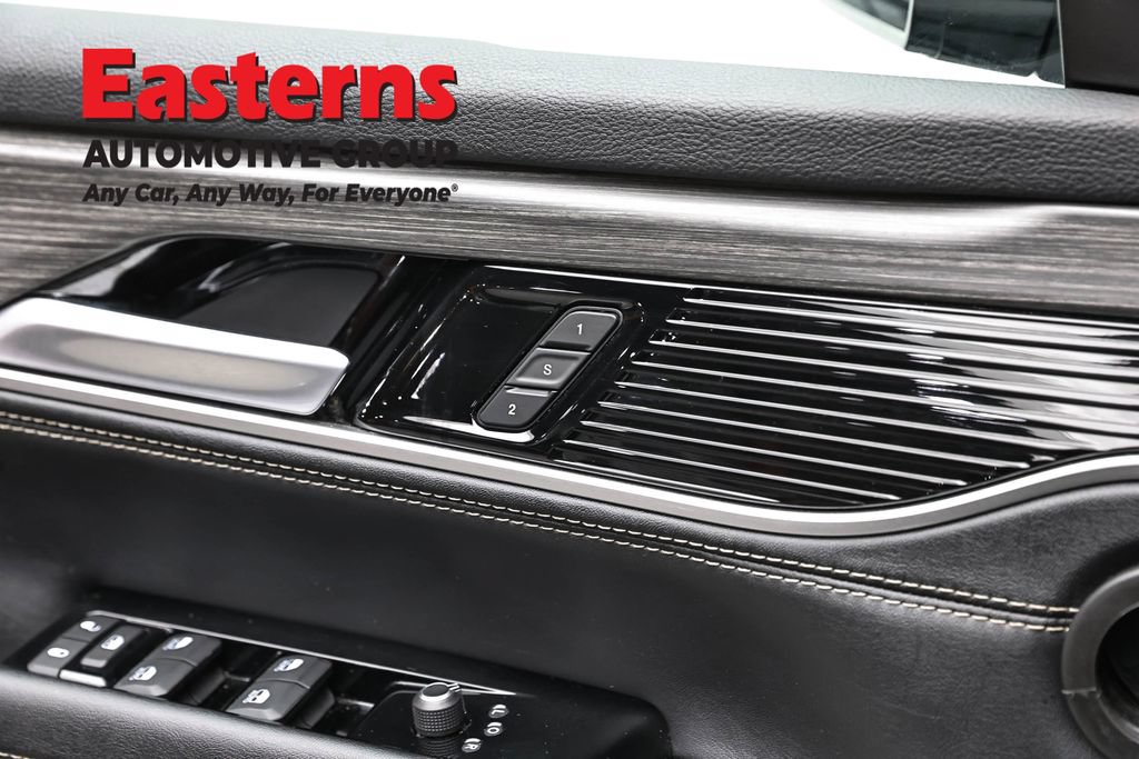 Used 2024 Jeep Wagoneer Series II AWD/4WD image 21