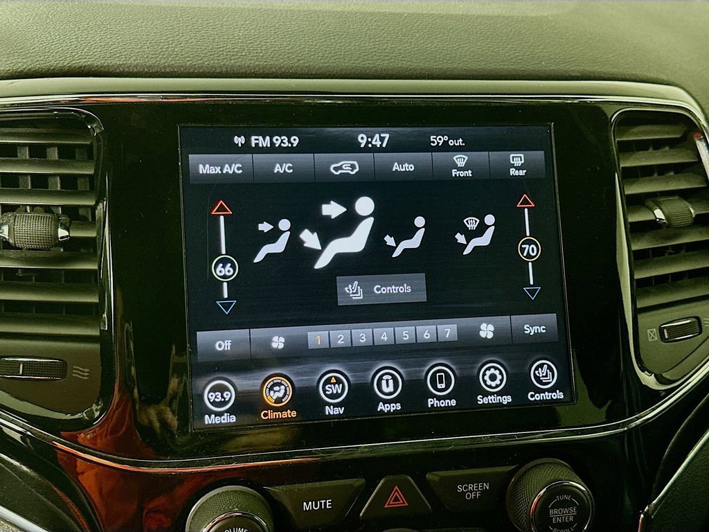 Used 2020 Jeep Grand Cherokee Trailhawk w/ Trailhawk Luxury Group image 21