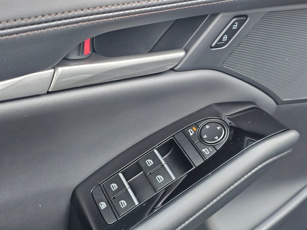 New 2026 MAZDA MAZDA3 s image 32