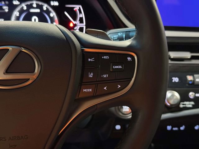 Used 2024 Lexus ES 350 w/ Premium Package FWD image 18