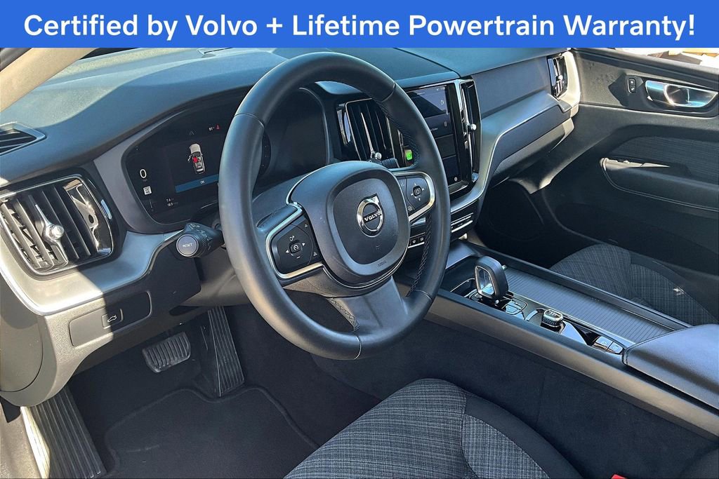 Used 2023 Volvo XC60 B5 Core image 17