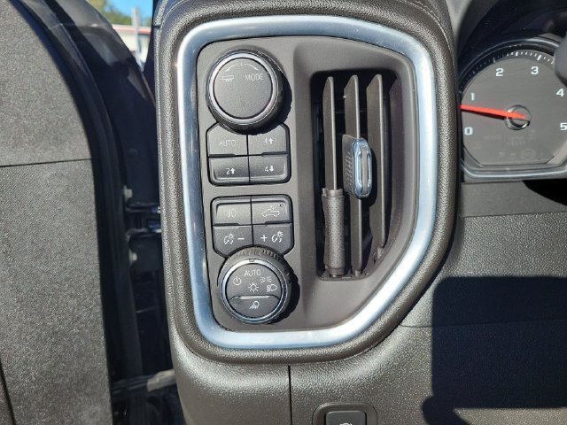 Used 2022 Chevrolet Silverado 3500 High Country AWD/4WD image 23