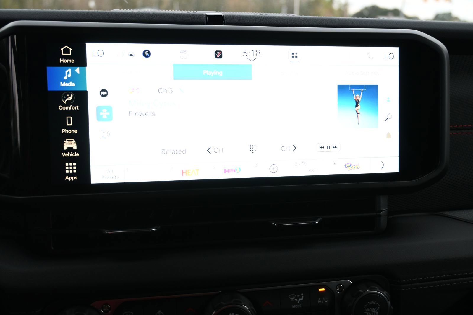 New 2025 Jeep Wrangler Unlimited Rubicon image 12