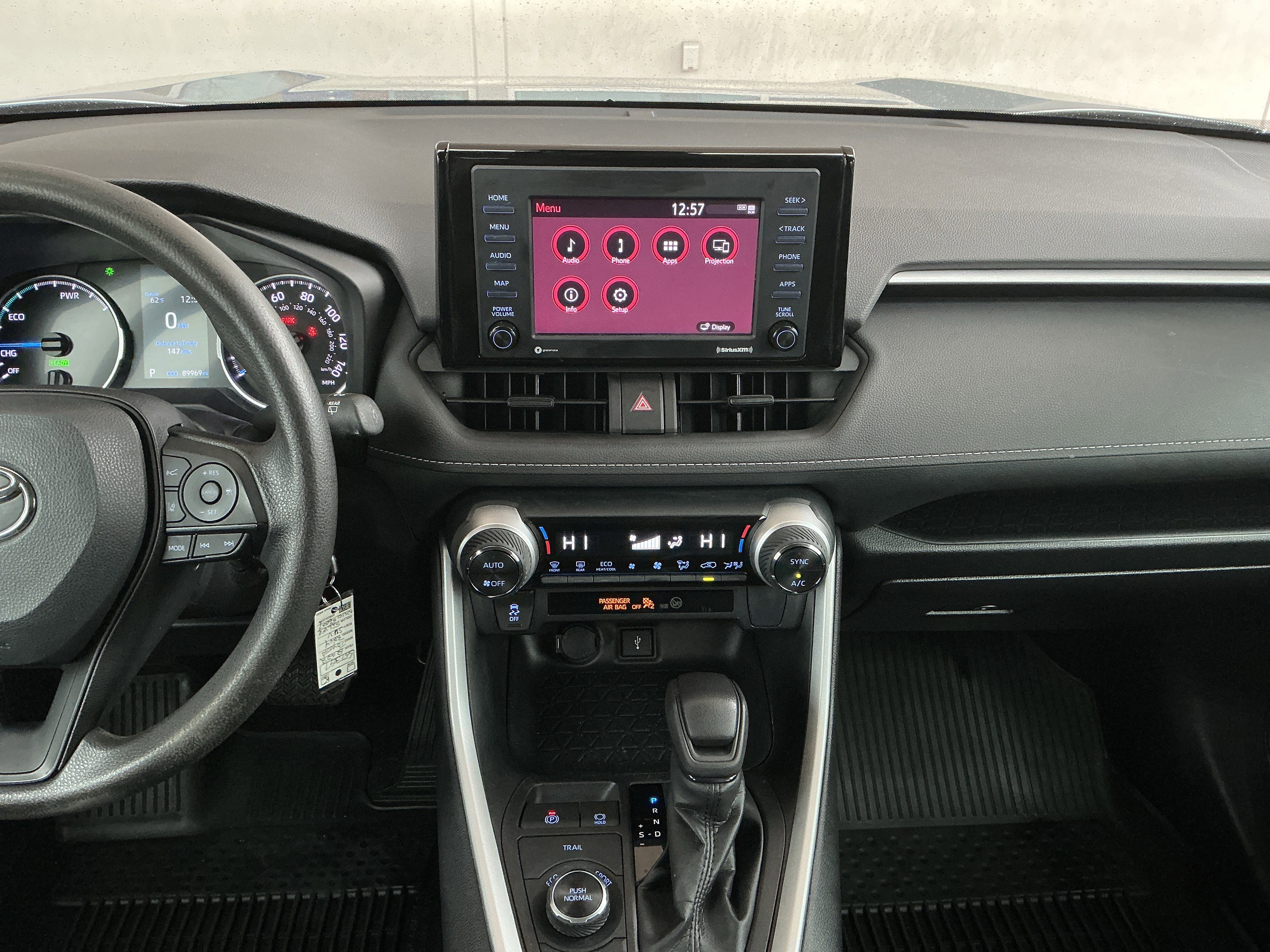 Certified 2022 Toyota RAV4 LE image 9