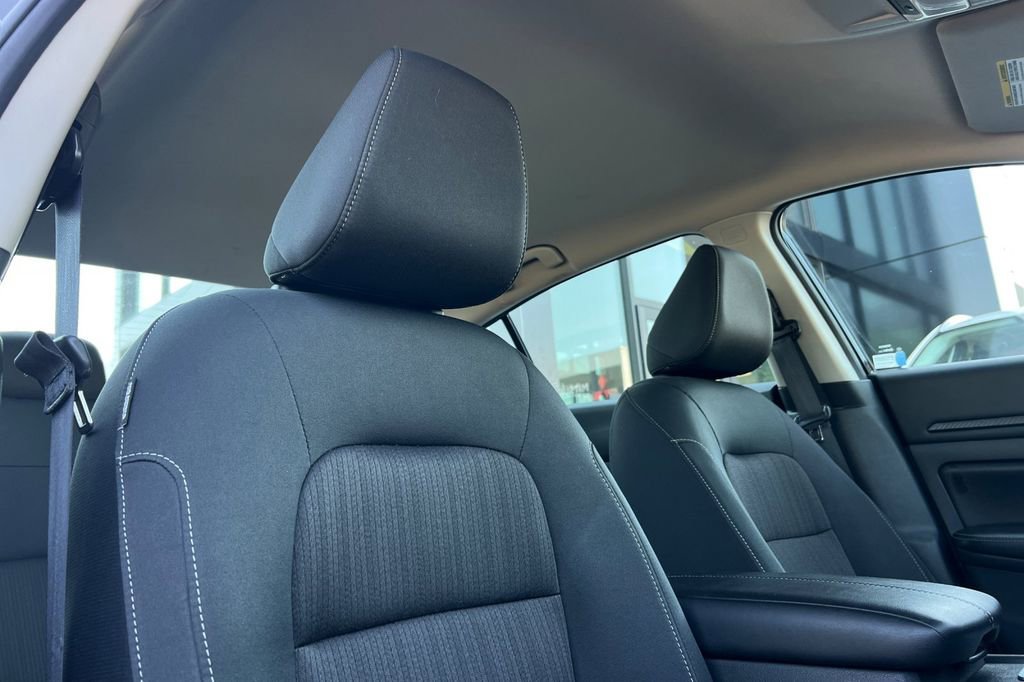 Used 2025 Nissan Altima 2.5 SV image 19