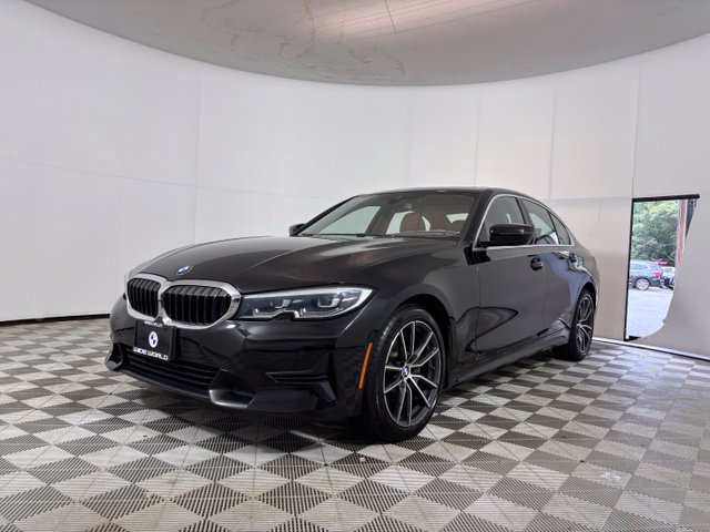Used 2019 BMW 330i xDrive Sedan w/ Convenience Package AWD/4WD image 3