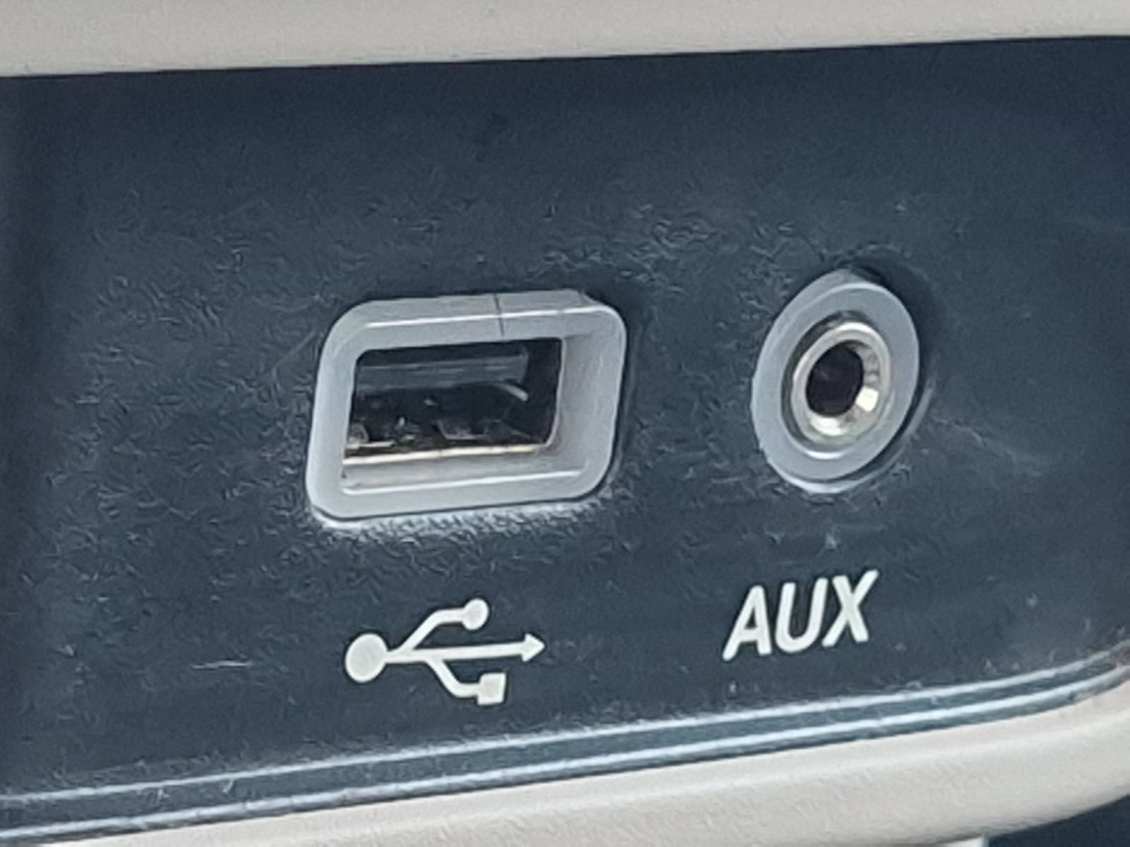 Used 2019 Chrysler Pacifica Touring-L FWD image 30