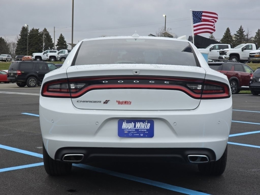 Used 2022 Dodge Charger SXT w/ Navigation & Travel Group image 14