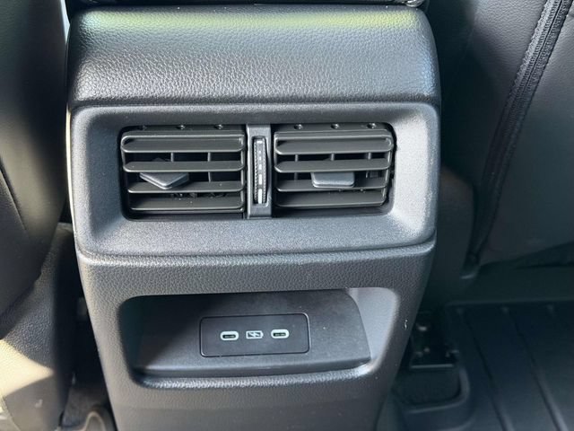 Certified 2024 Chevrolet Trax RS w/ Sunroof Package FWD image 16