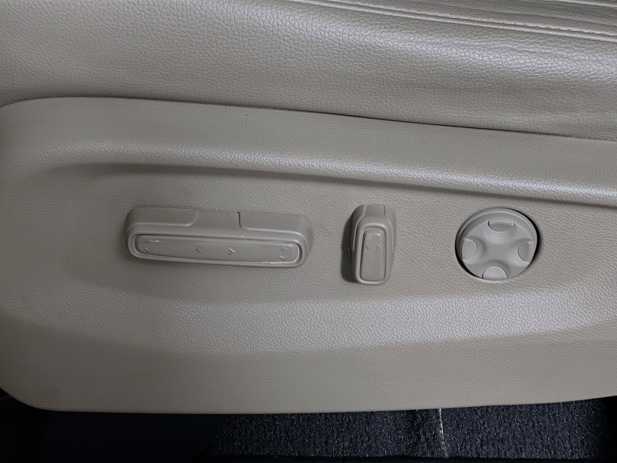 Used 2018 Honda Odyssey Elite image 16