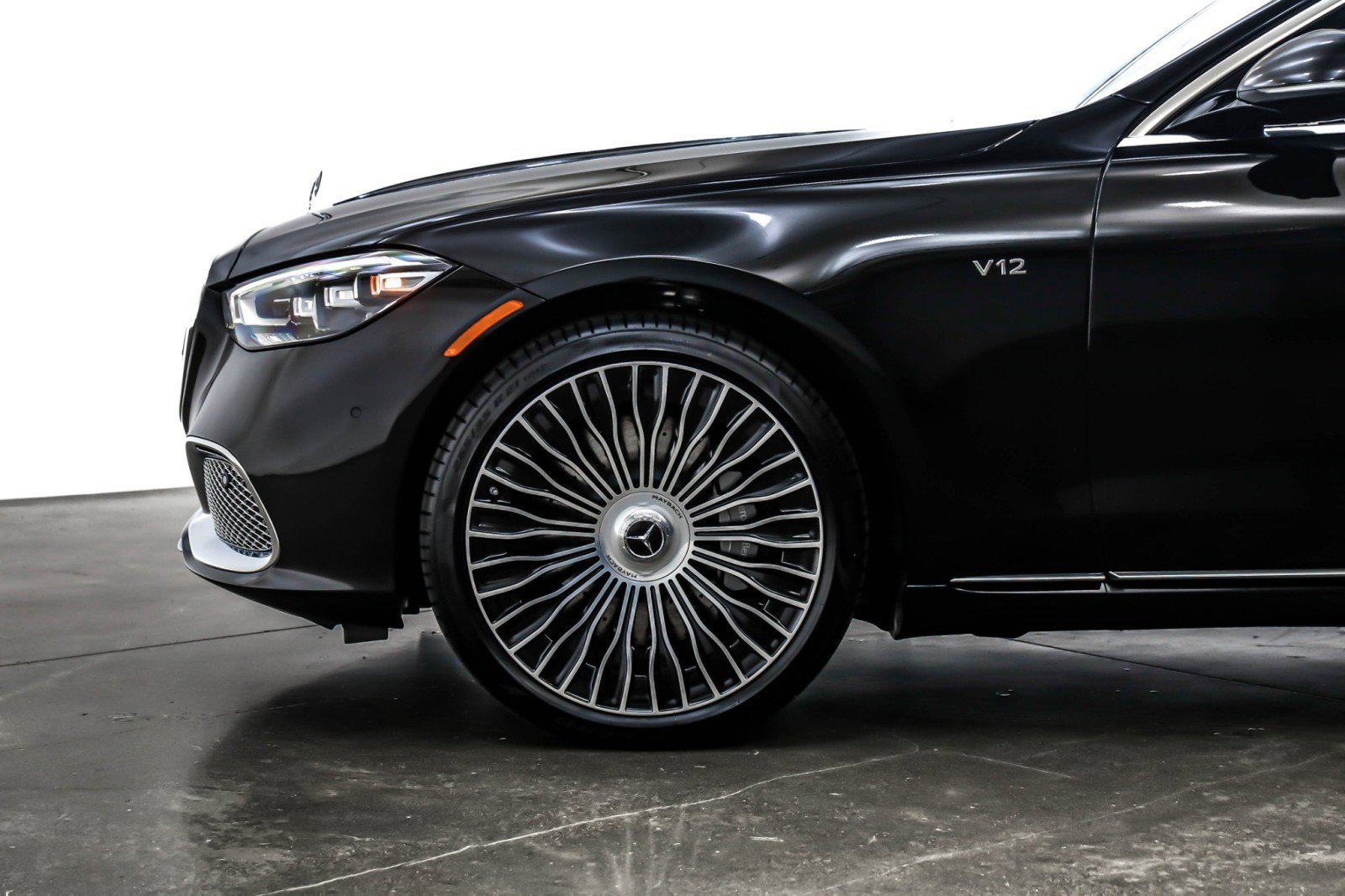 New 2026 Mercedes-Benz Maybach S 680 4MATIC image 10