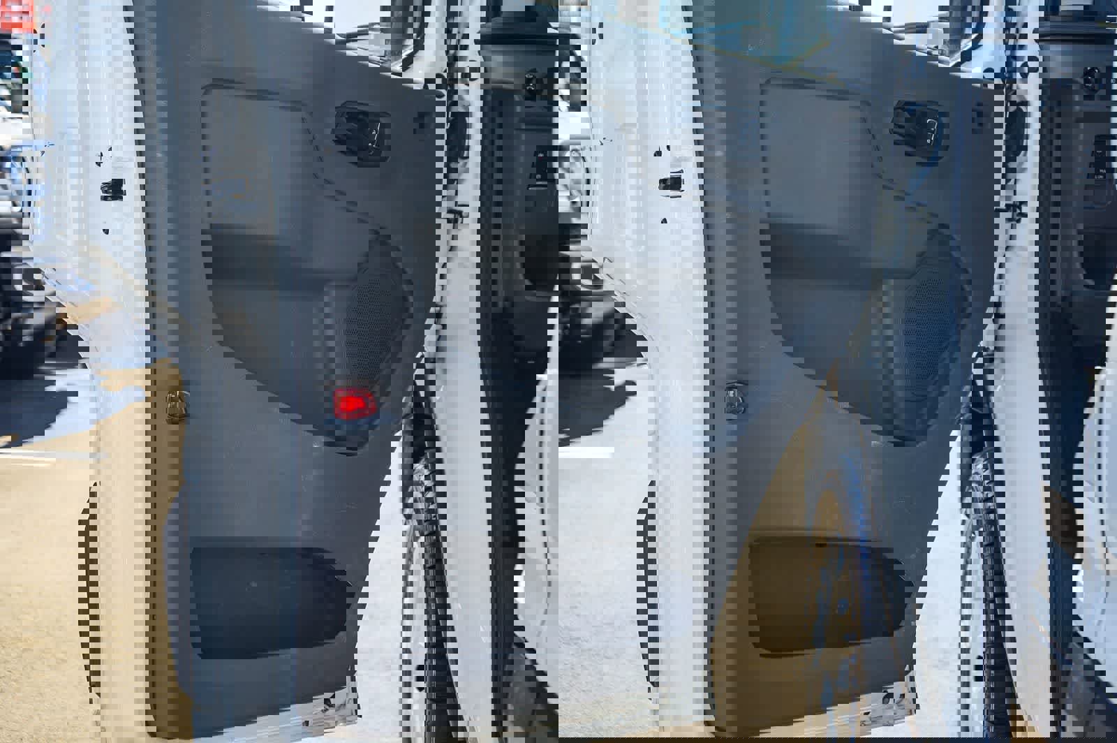 Used 2023 Ford Transit 350 XLT image 20