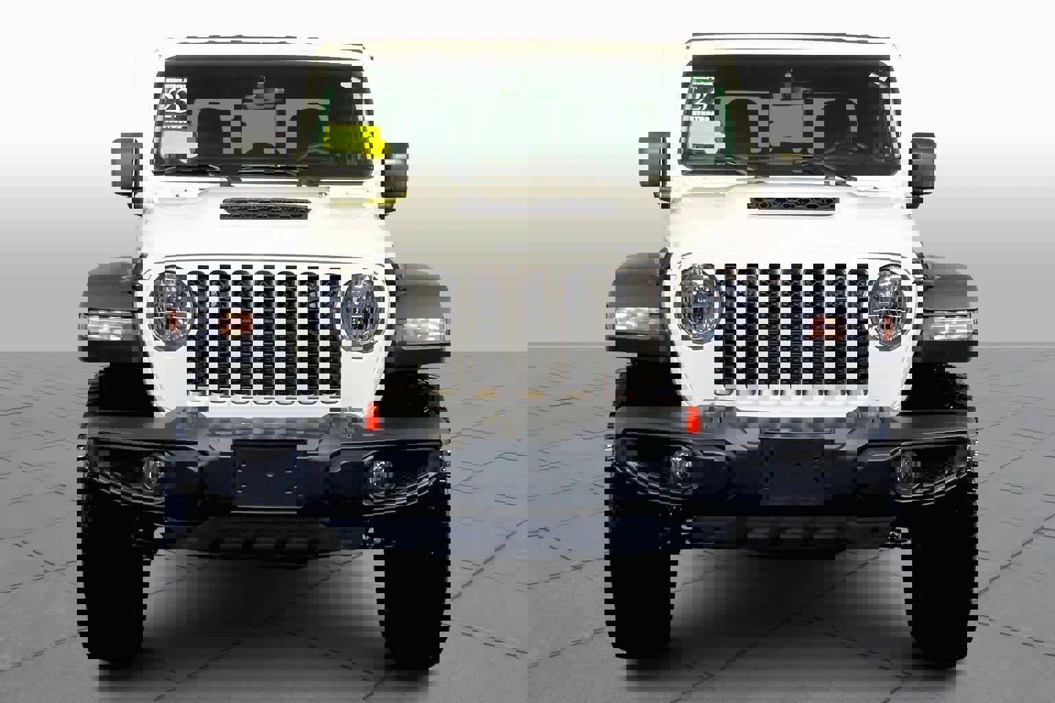 Used 2023 Jeep Gladiator Mojave w/ Cold Weather Group image 4