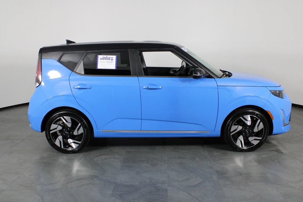 Used 2023 Kia Soul GT-Line FWD image 11