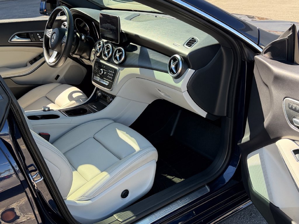 Used 2019 Mercedes-Benz CLA 250 image 24