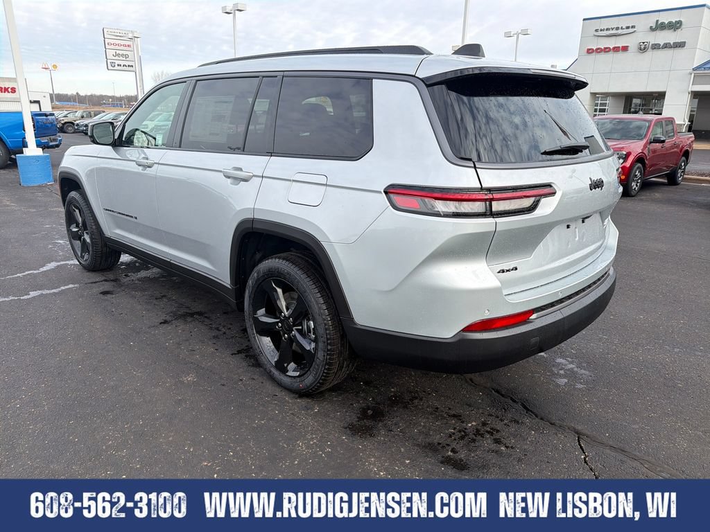 New 2026 Jeep Grand Cherokee L Limited w/ Limited Altitude Package AWD/4WD image 3