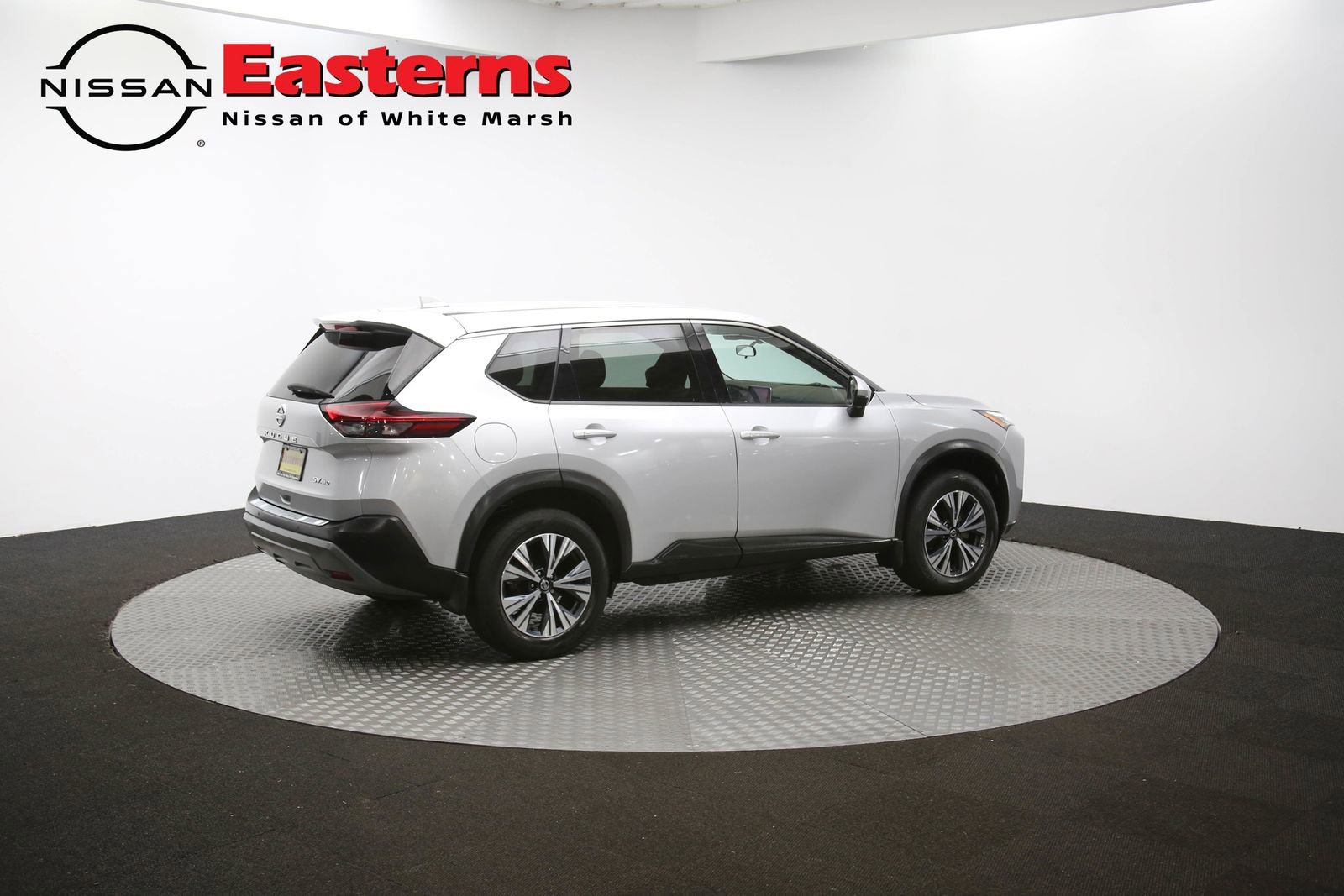 Used 2021 Nissan Rogue SV image 81