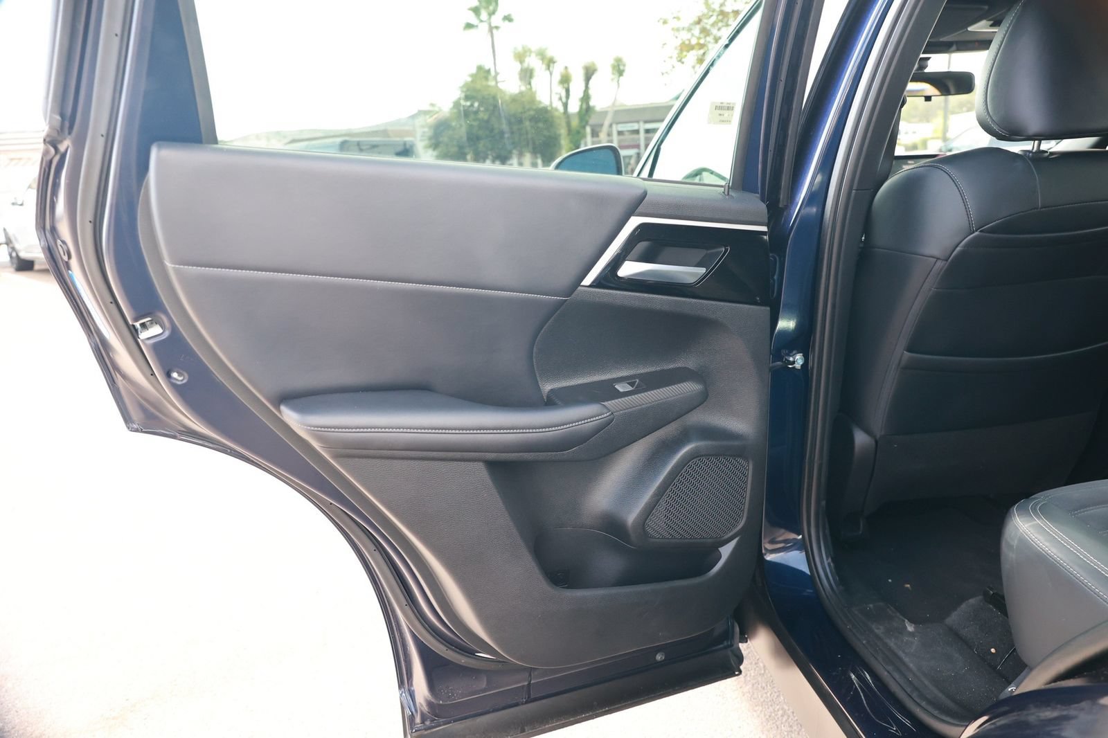 Used 2022 Mitsubishi Outlander SE FWD image 36