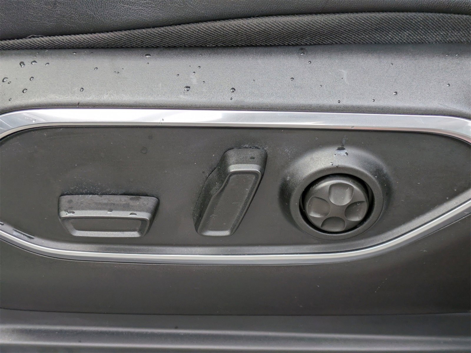 Used 2024 Jeep Wagoneer L Series III w/ Flexible Seating Group image 22