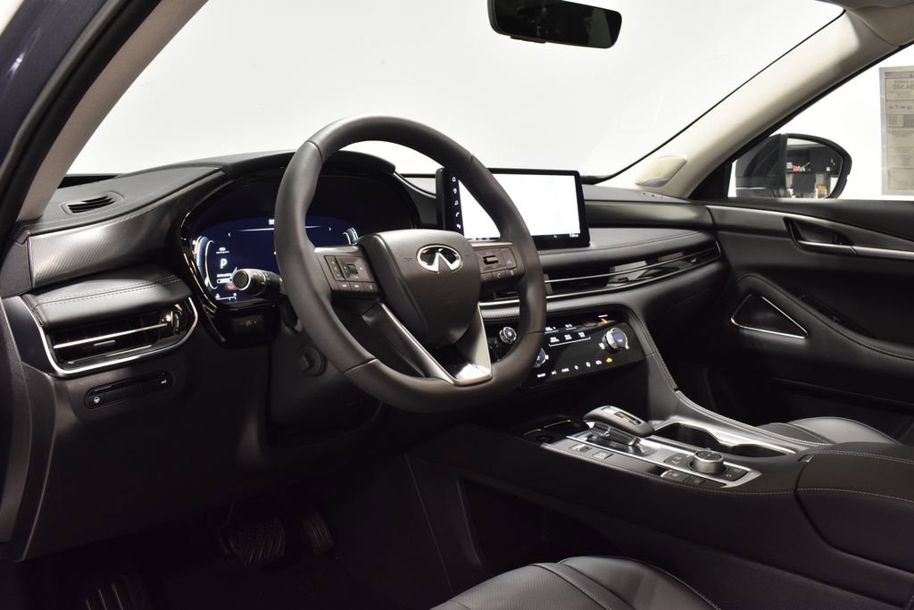 New 2026 INFINITI QX60 Luxe w/ Family Package image 11