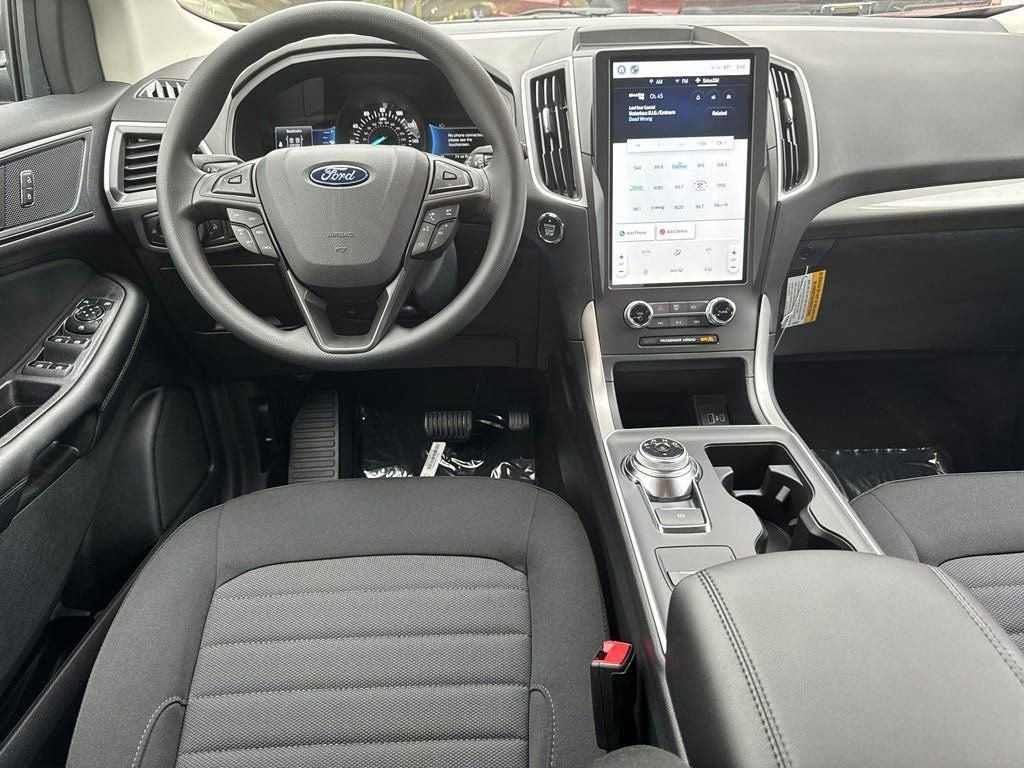 New 2024 Ford Edge SE image 5