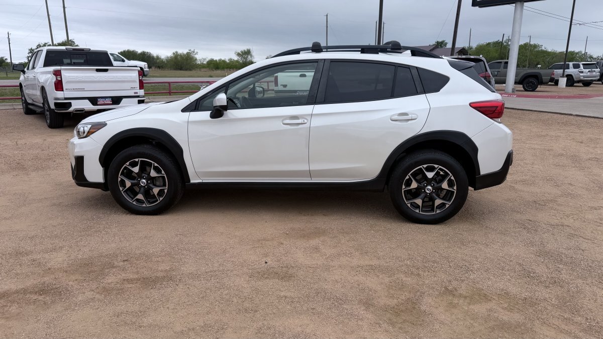 Used 2018 Subaru Crosstrek 2.0i Premium w/ Eyesight System image 8