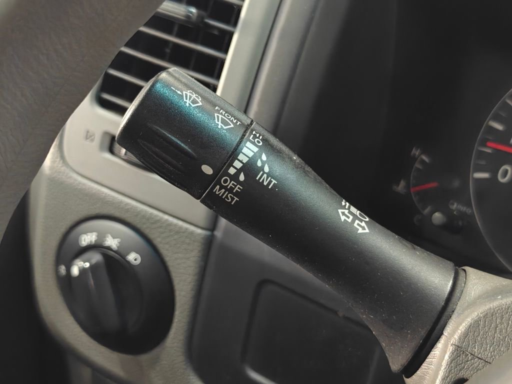 Used 2020 Nissan NV 2500 SV image 16