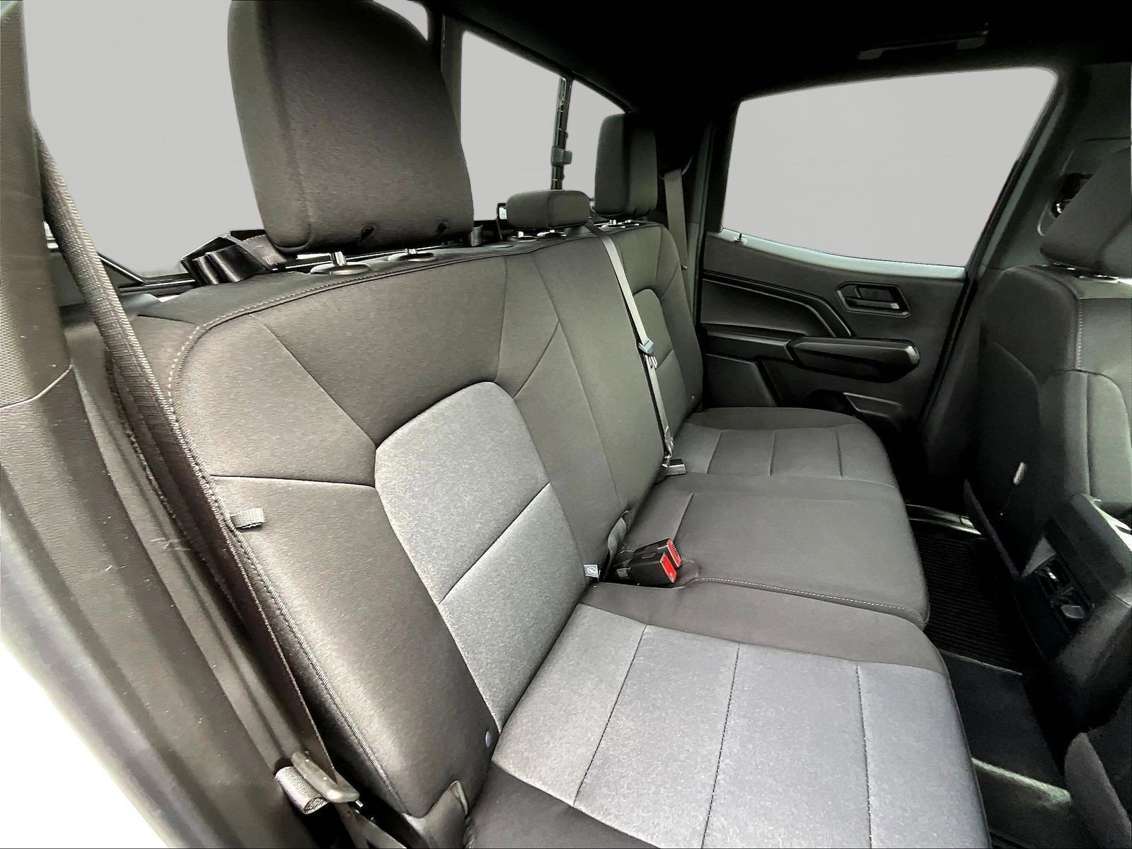 Certified 2025 Chevrolet Colorado W/T RWD image 24