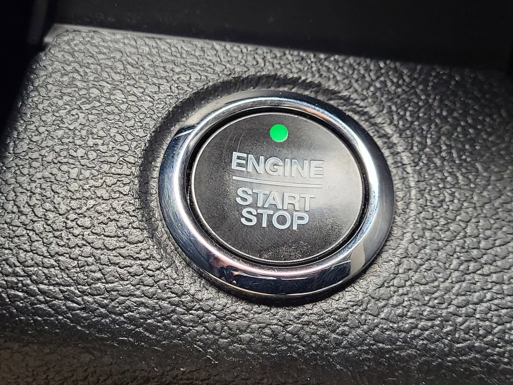 Used 2019 Ford F150 Lariat AWD/4WD image 38