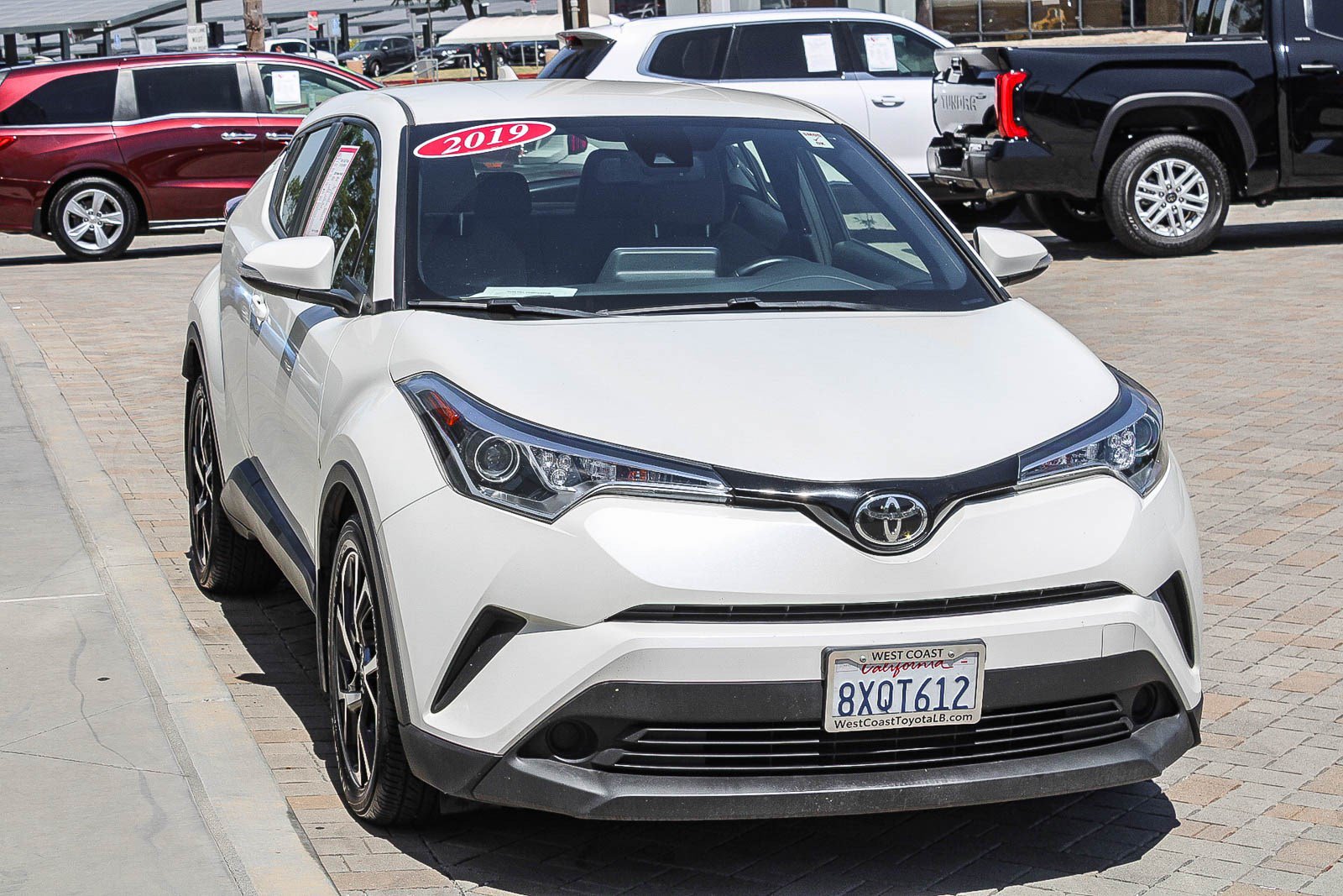 Certified 2019 Toyota C-HR XLE FWD image 3