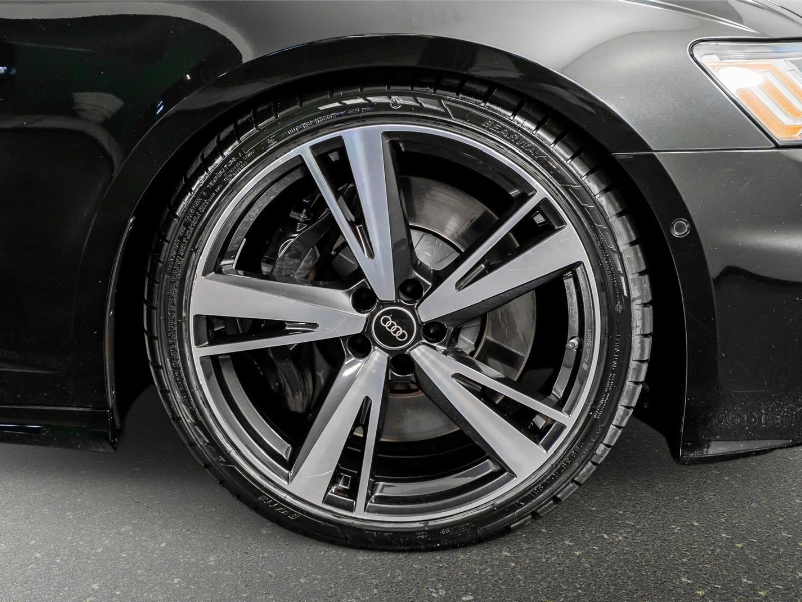 Used 2023 Audi S6 Prestige w/ Prestige Package image 7