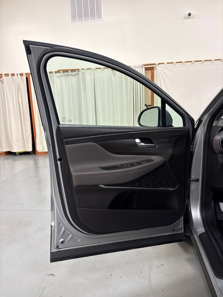 Used 2020 Hyundai Santa Fe SEL AWD/4WD image 16