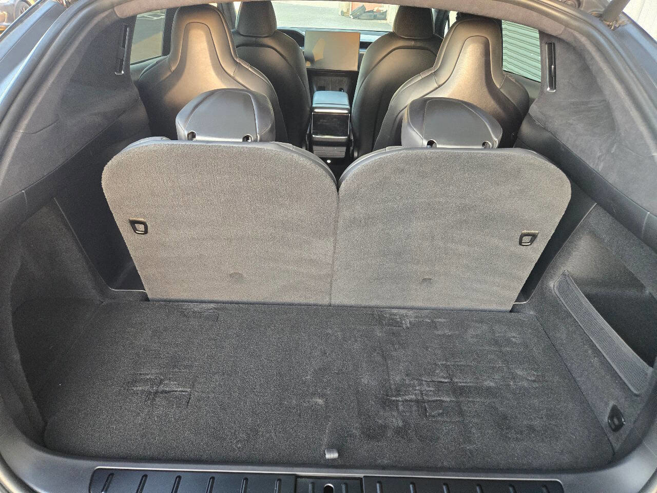 Used 2022 Tesla Model X Plaid image 24