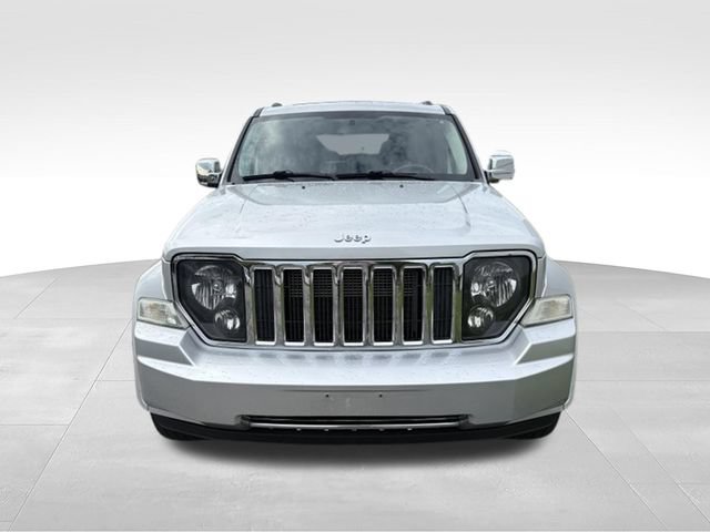 Used 2011 Jeep Liberty Sport AWD/4WD image 9