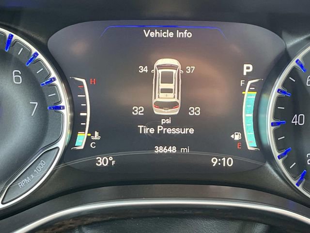 Used 2024 Chrysler Pacifica Limited image 40