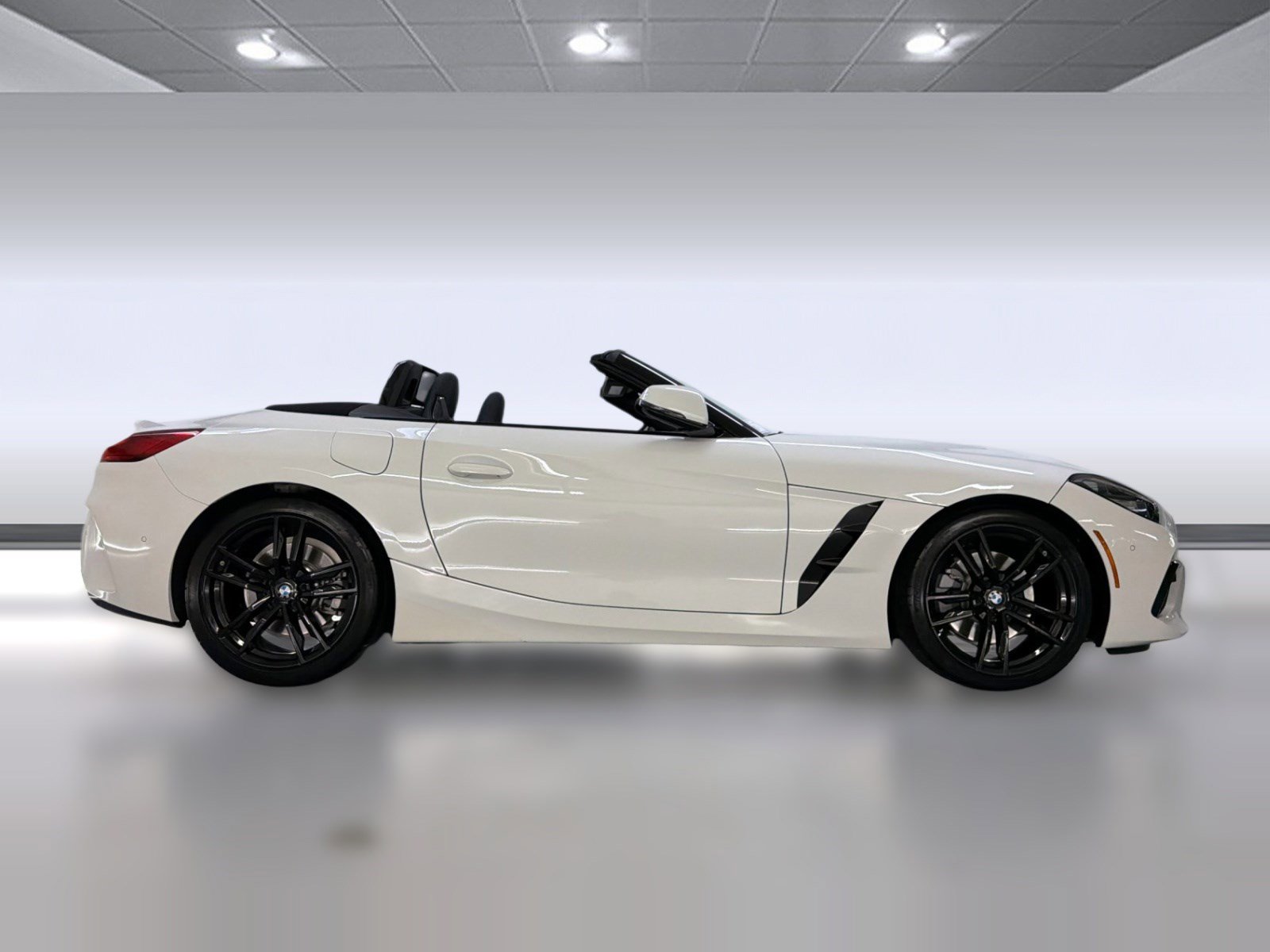 Used 2019 BMW Z4 sDrive30i w/ M Sport Package image 8
