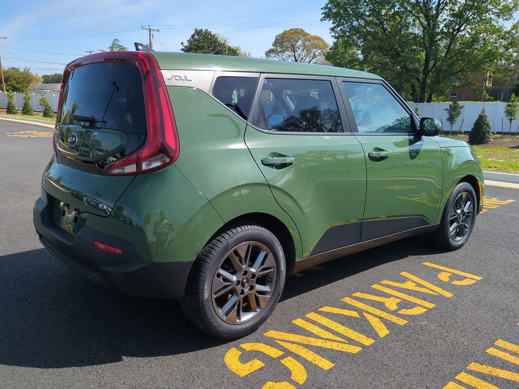 Used 2020 Kia Soul EX image 4