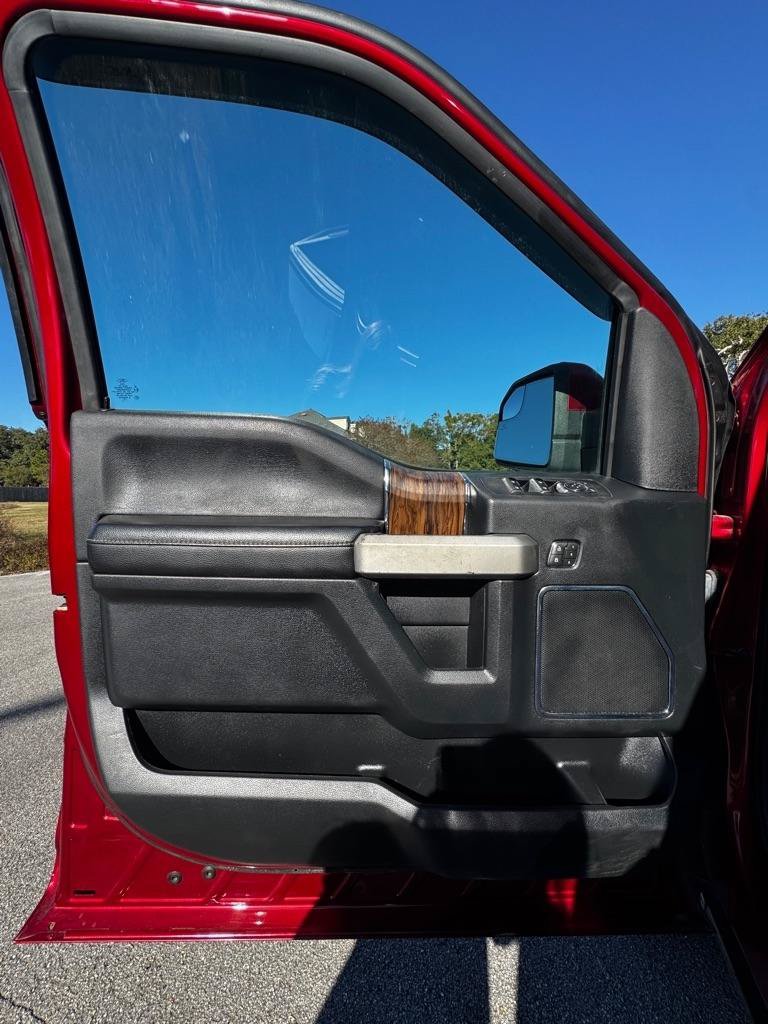 Used 2019 Ford F150 Lariat AWD/4WD image 8