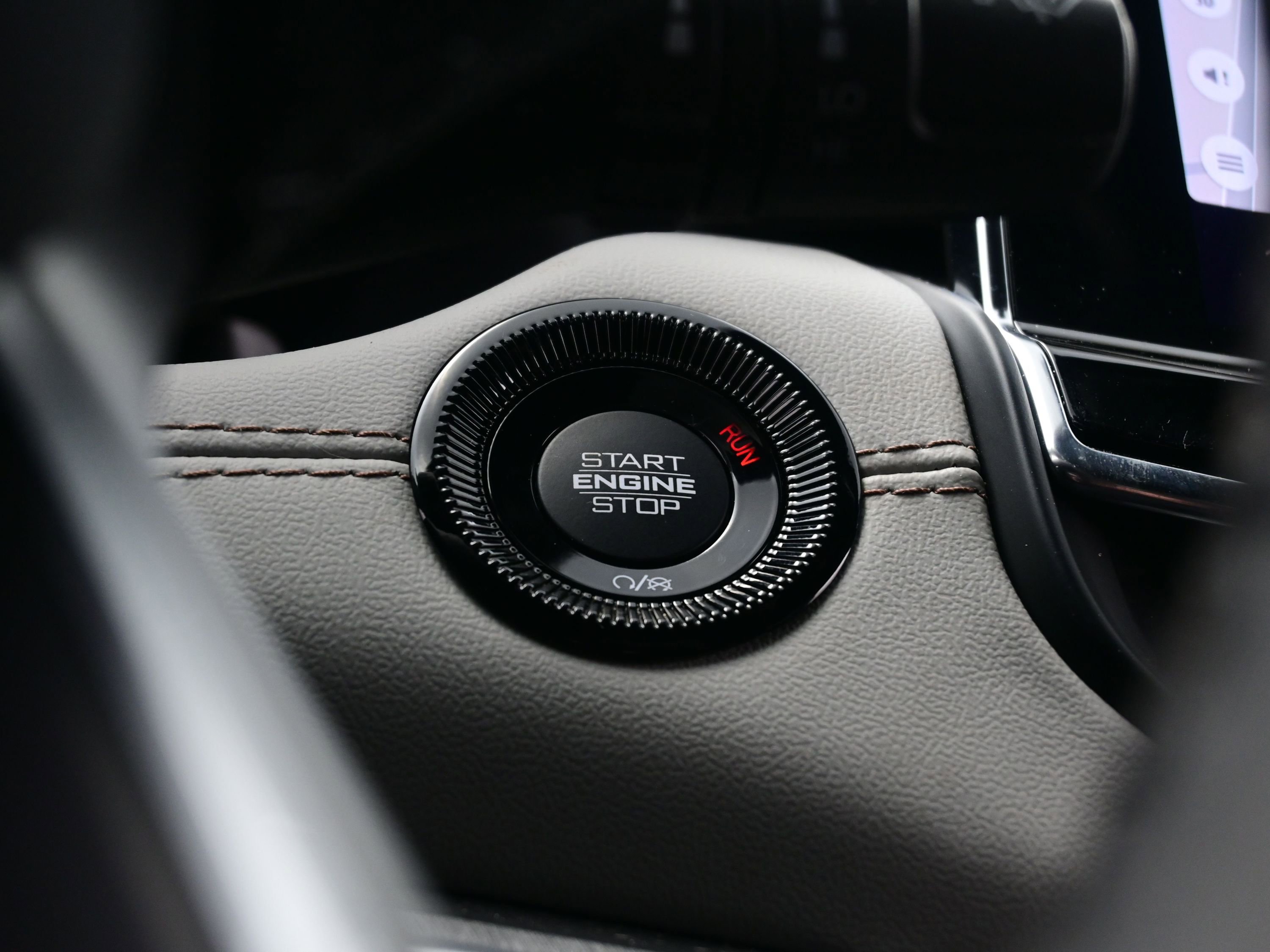 Used 2025 Jeep Compass Limited w/ Elite Group image 22