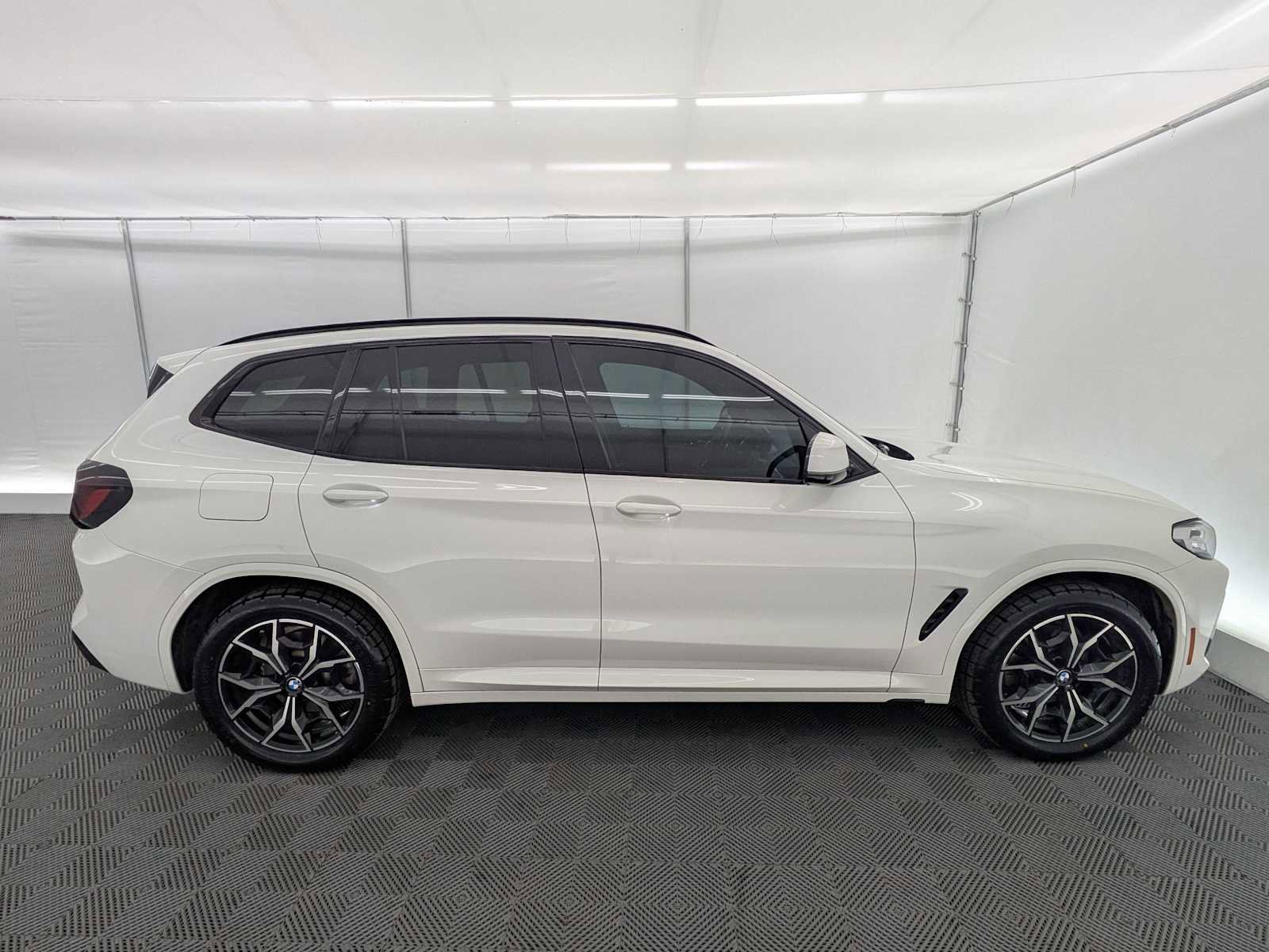 Used 2022 BMW X3 xDrive30i w/ M Sport Package 2 AWD/4WD image 7