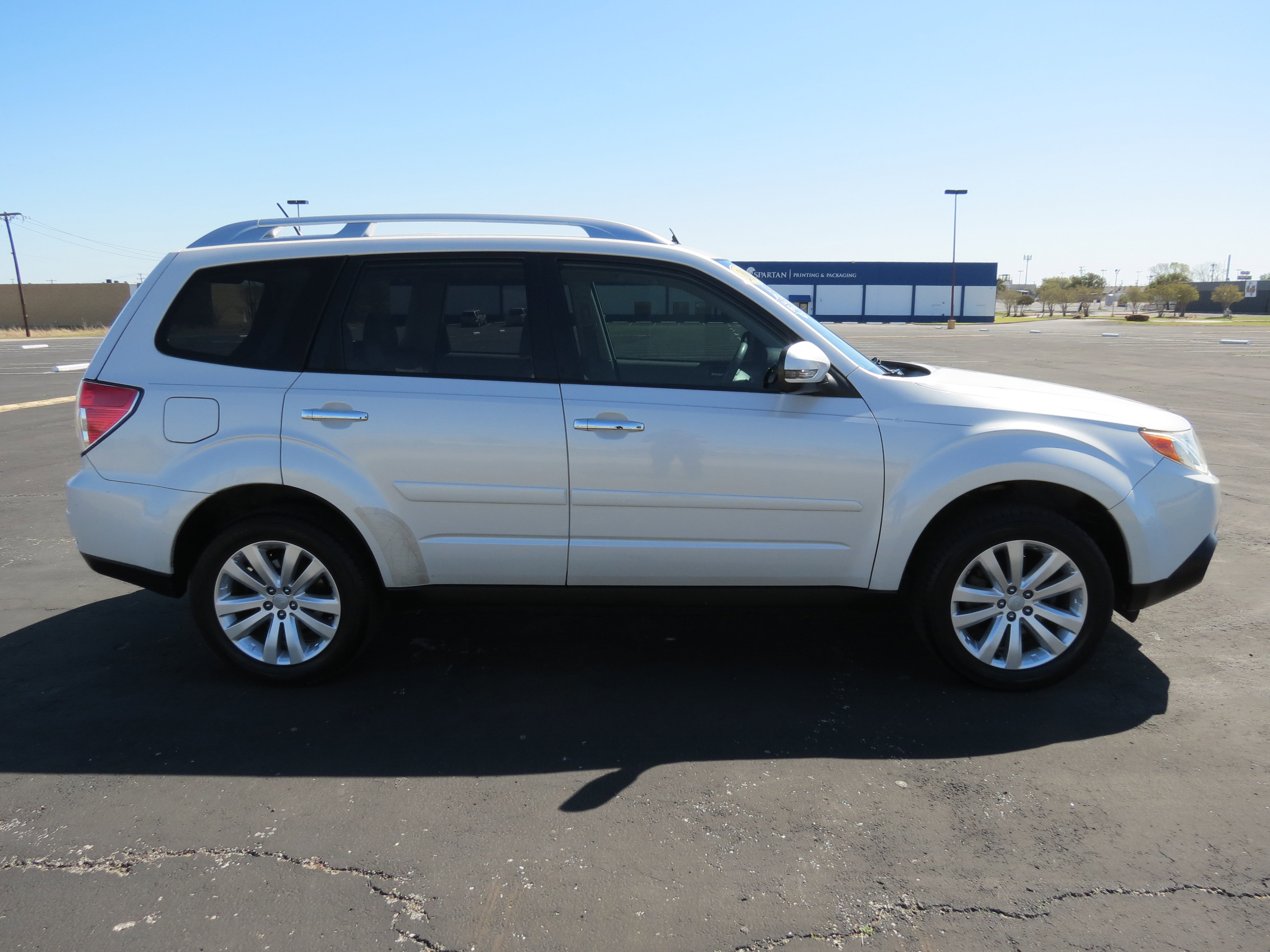 Used 2013 Subaru Forester 2.5X Touring AWD/4WD image 4