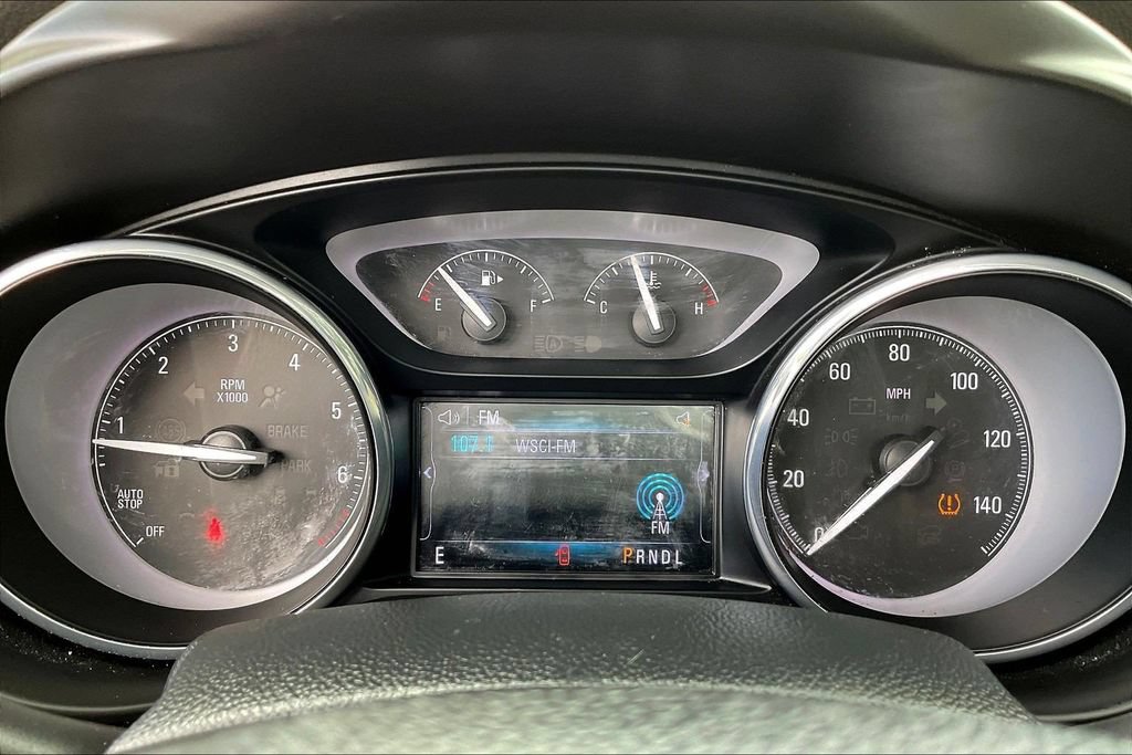 Used 2019 Buick Envision Essence FWD image 17