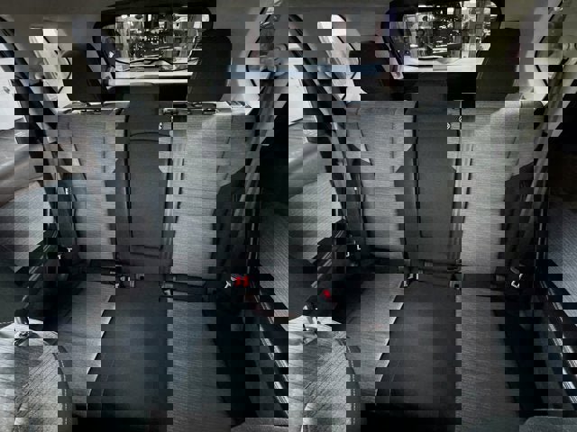 Used 2021 Nissan Rogue S image 18