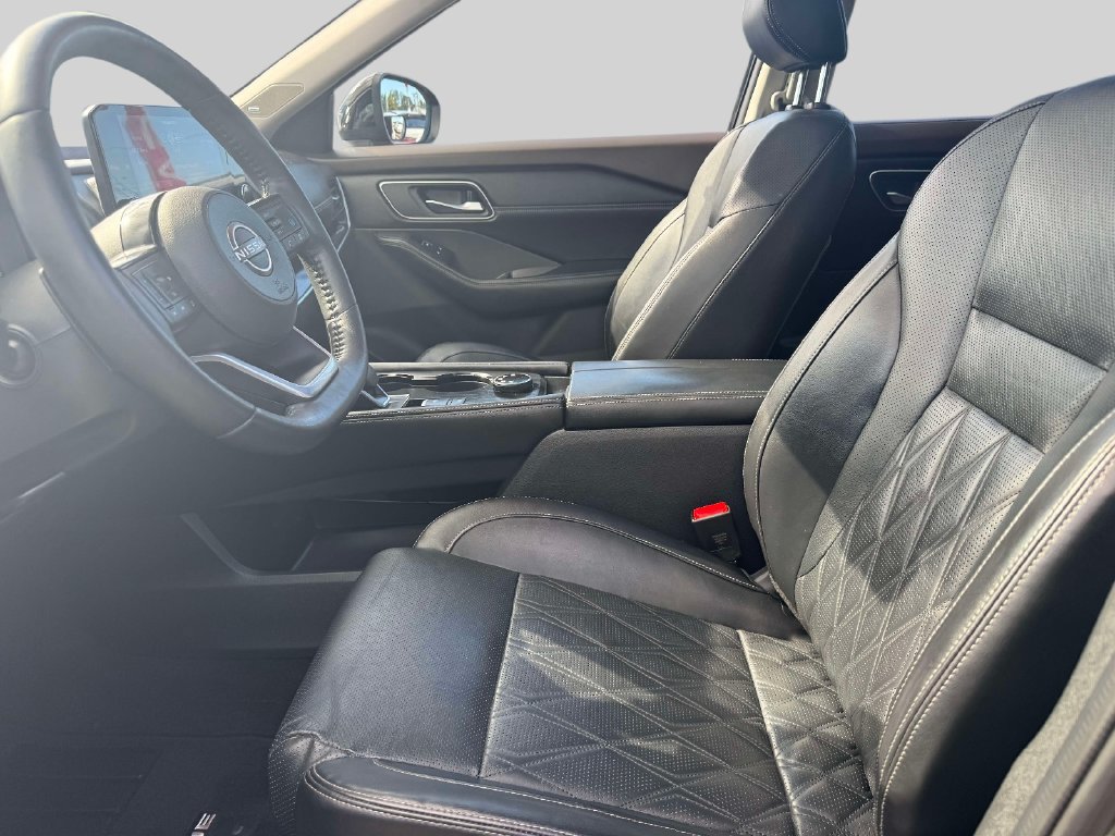 Used 2023 Nissan Rogue Platinum w/ Platinum Premium Package AWD/4WD image 14
