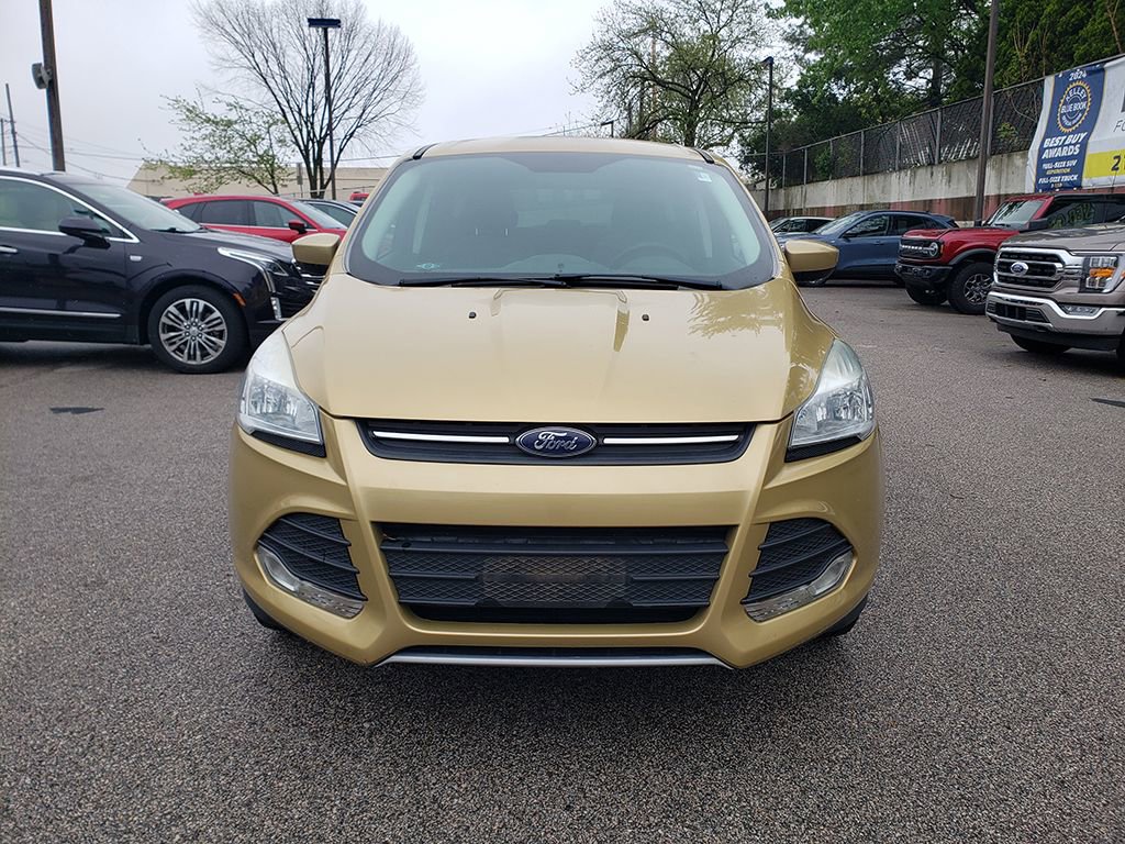 Used 2015 Ford Escape SE FWD image 2