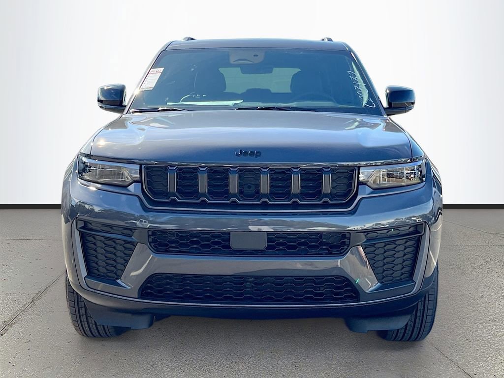 New 2026 Jeep Grand Cherokee Altitude RWD image 2