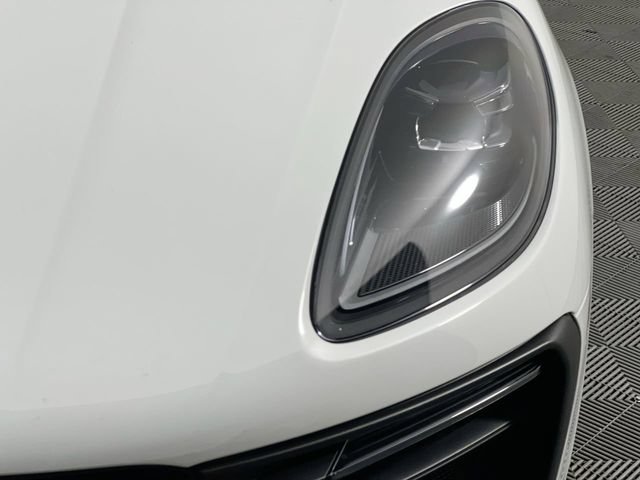 Certified 2024 Porsche Macan GTS AWD/4WD image 9