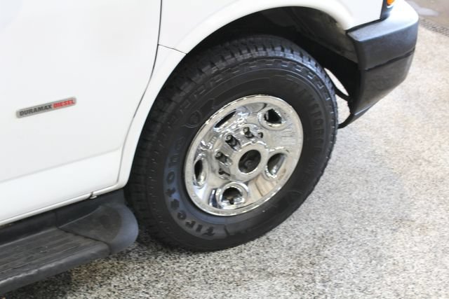 Used 2014 GMC Savana 3500 RWD image 26