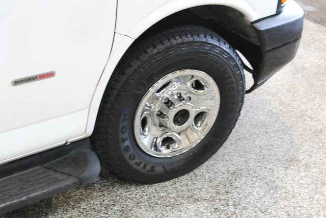 Used 2014 GMC Savana 3500 DURAMAX image 26