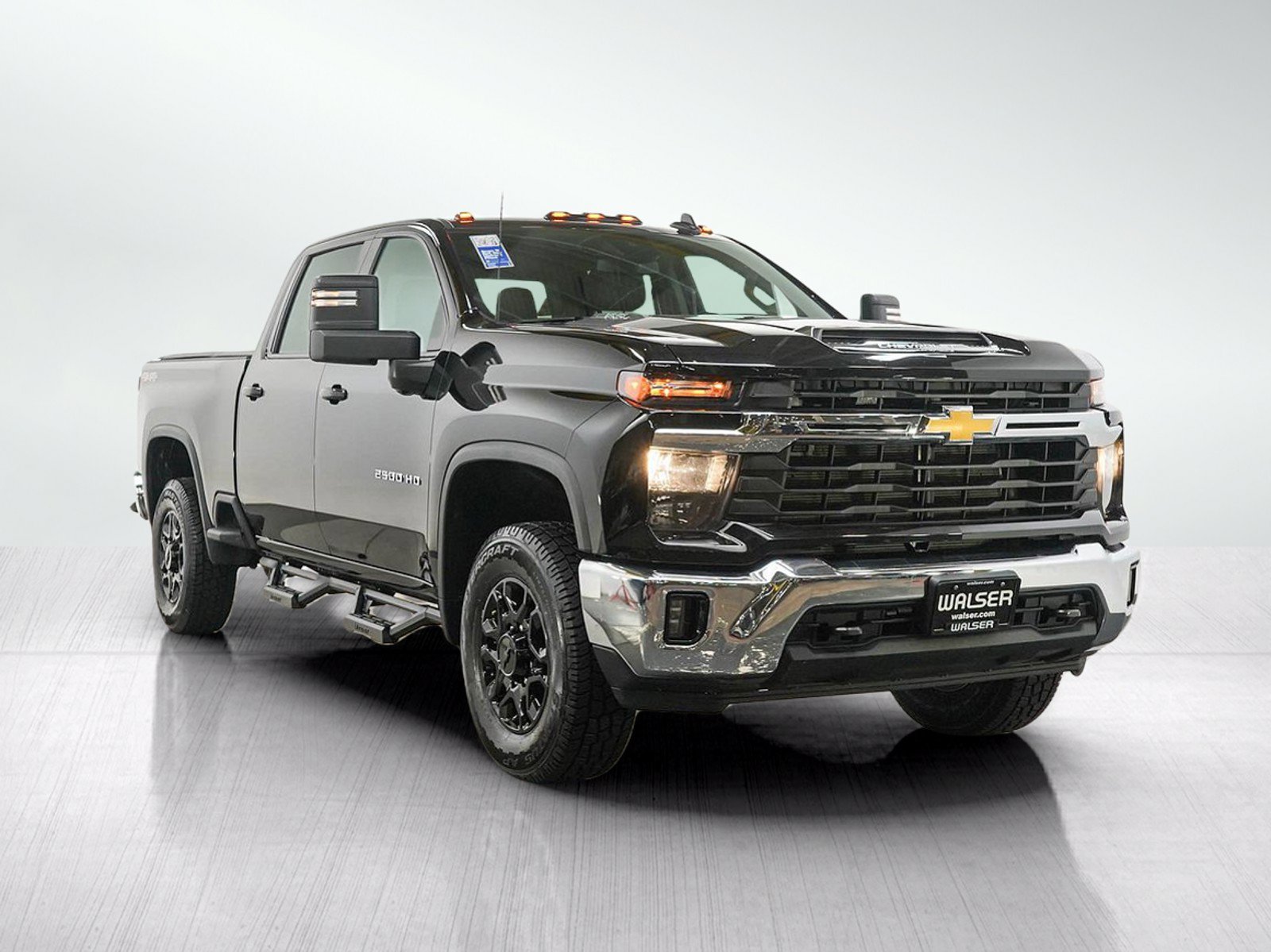 Used 2024 Chevrolet Silverado 2500 LT w/ Convenience Package AWD/4WD image 7